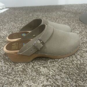 MIA Alma Clogs